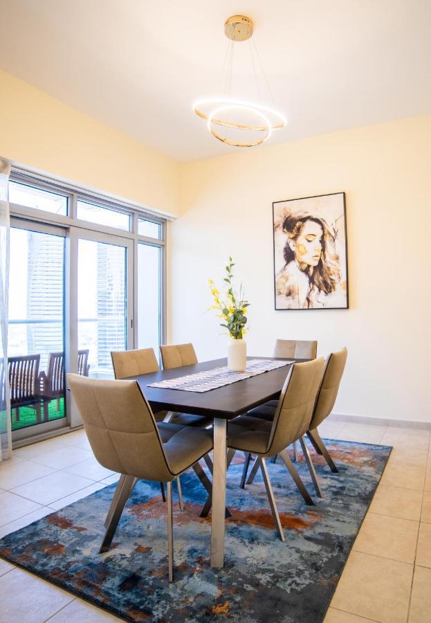 Apartment Scenic 2 Bedroom - Downtown Business Bay Dubai