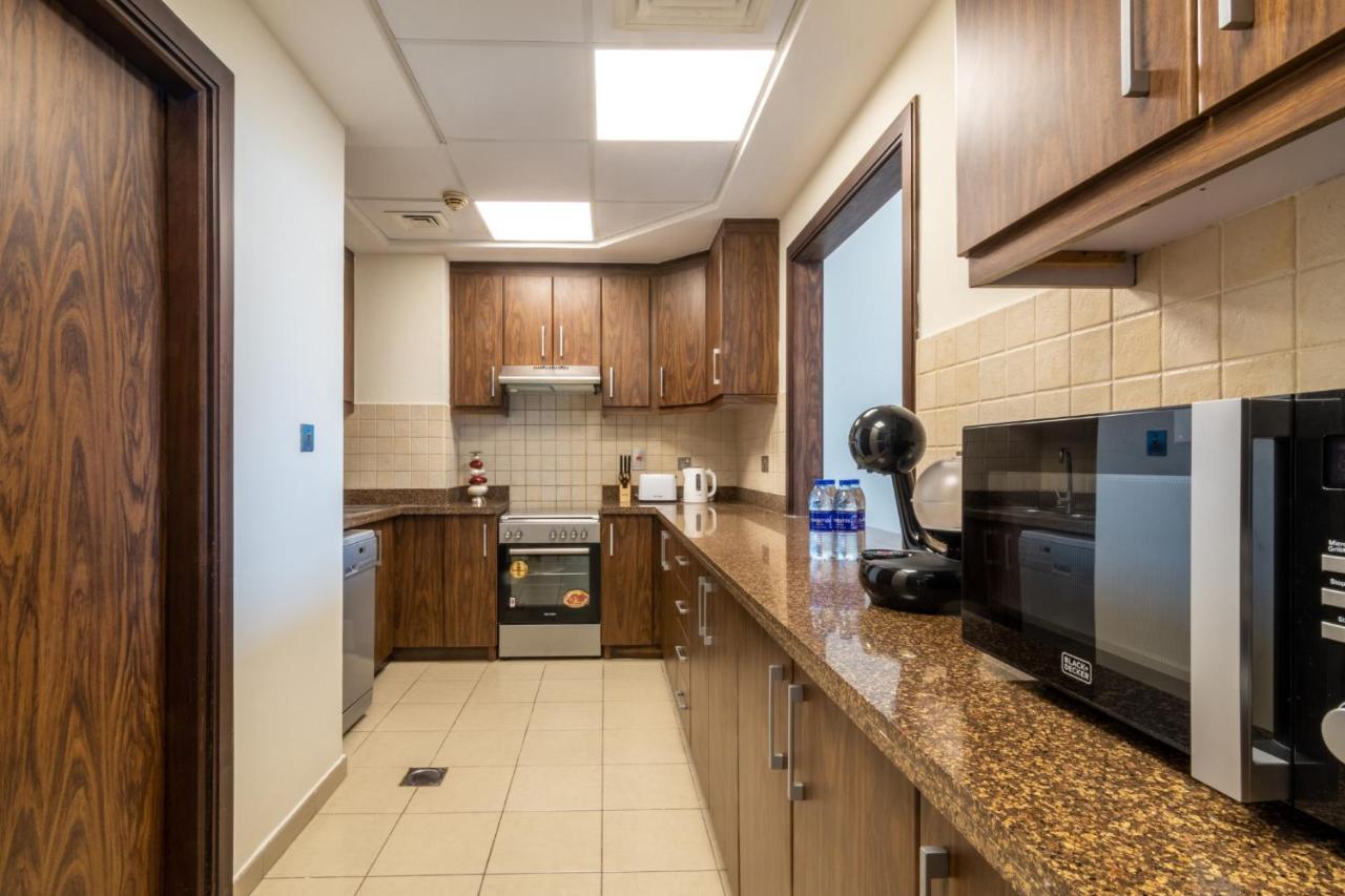 Scenic 2 Bedroom - Downtown Business Bay * Дубай
