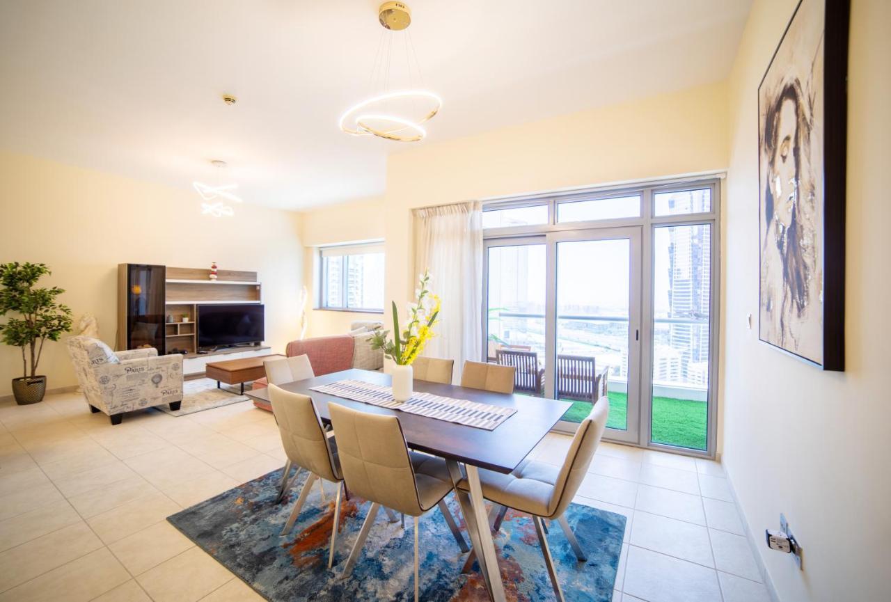 Scenic 2 Bedroom - Downtown Business Bay Апартаменты *