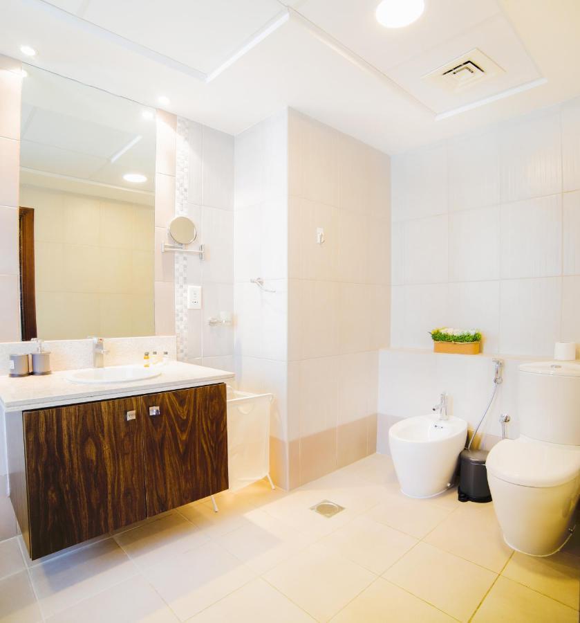 Scenic 2 Bedroom - Downtown Business Bay Апартаменты